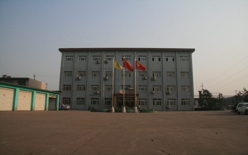 1999年，成立唐山合利鋼鐵廠(chǎng)，鋼鐵是這樣煉成的