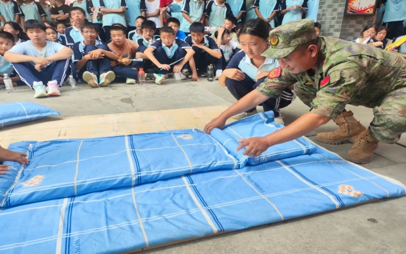 淬煉青春，書寫新章——寧強(qiáng)榮程中學(xué)2024級新生國防教育工作紀(jì)實(shí)